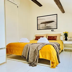 Boutique Loft In Milan's Fashion District - Ac & Prime Location , Milan Italy